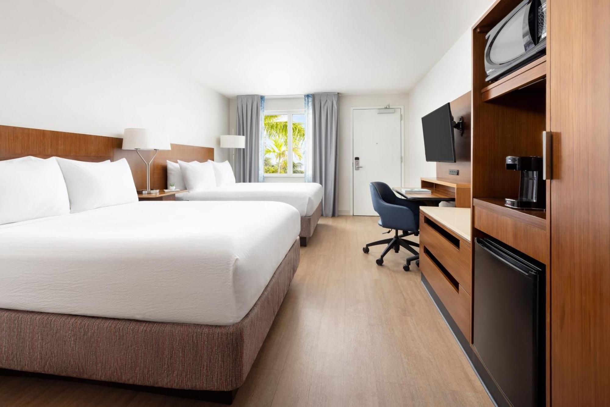 Fairfield & By Marriott At The Keys Collection Hotel Key West